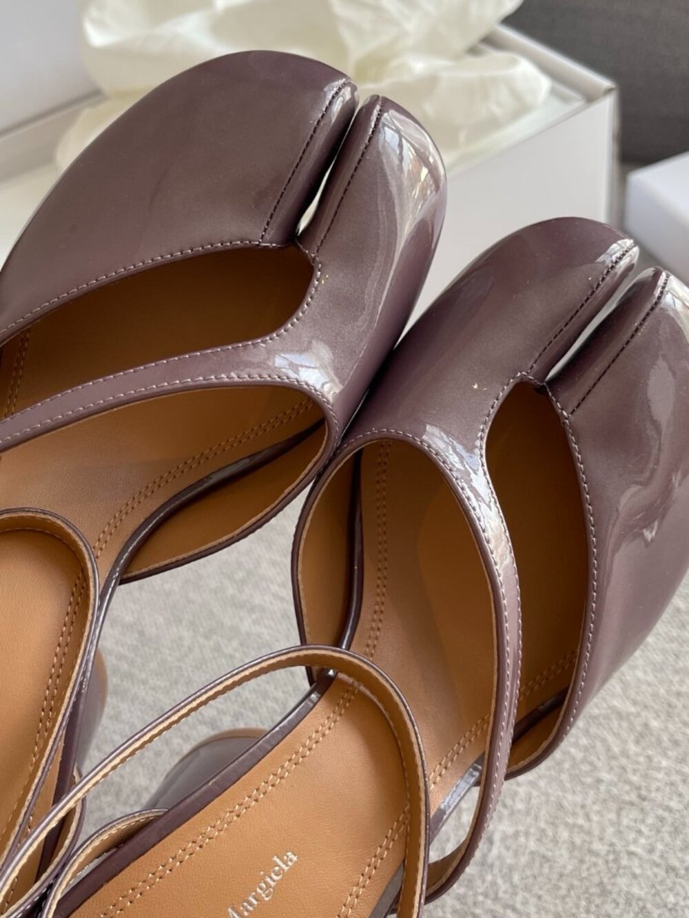 Maison Martin Mar Tabi Slingback Block Heel Sandals (Dusty Mauve Patent Leather) - Picture 7 of 8